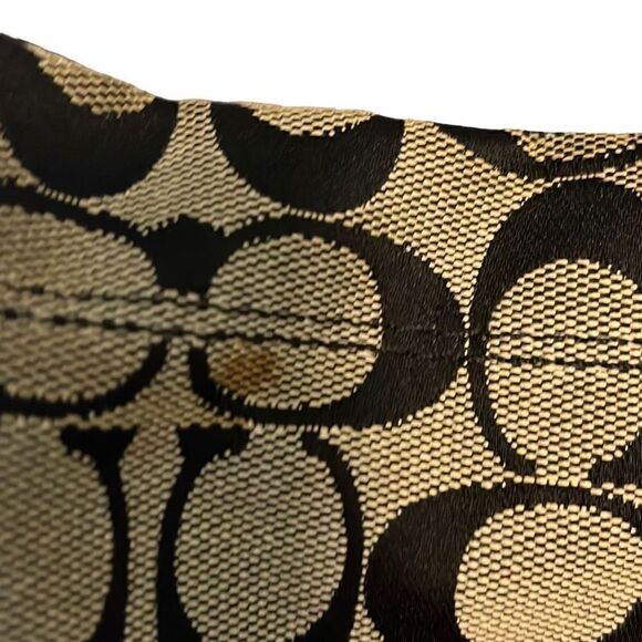 Coach handbag well loved - Picture 6 of 7
